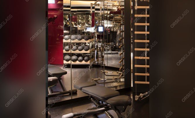 Mur en miroir salle de sport